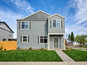 296 28th Ave SE in Albany, OR - Building Photo - Building Photo