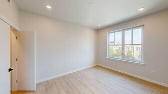 36 Mount Pleasant St, Unit 406 in Somerville, MA - Building Photo