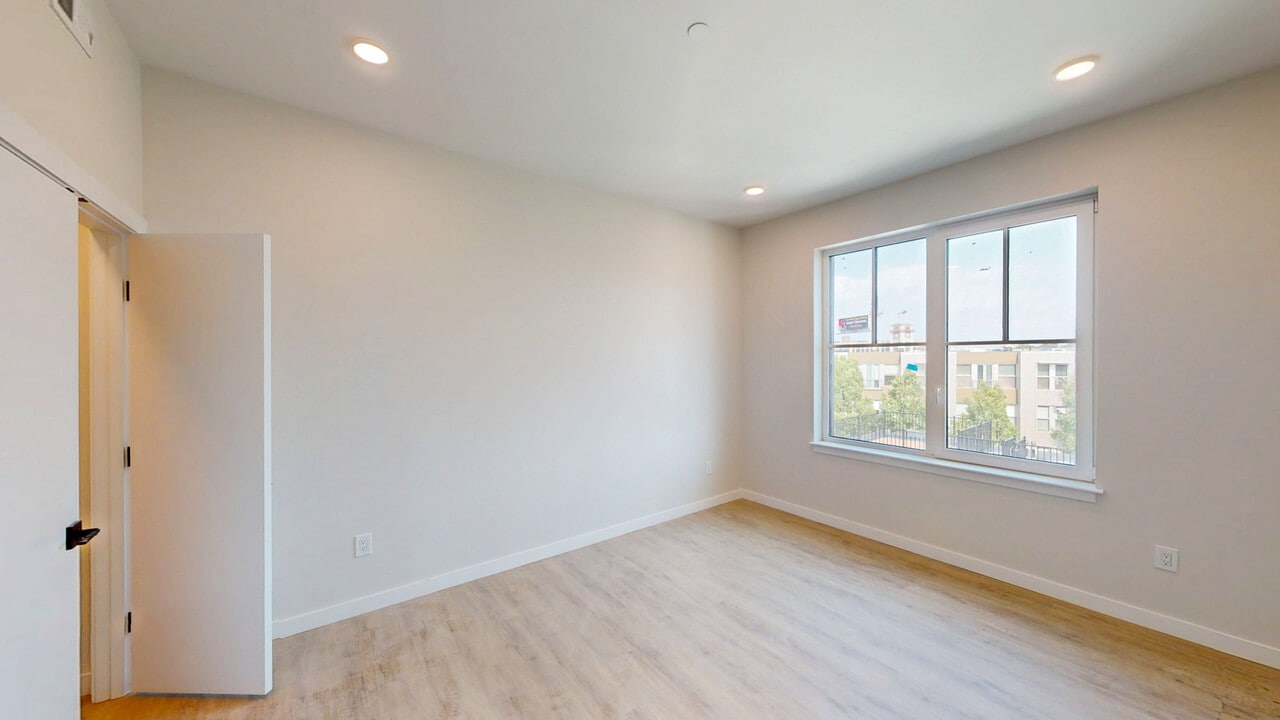 36 Mount Pleasant St, Unit 406 in Somerville, MA - Building Photo