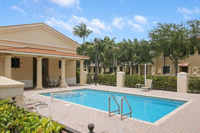 2516 Venetian Ct in Boynton Beach, FL - Building Photo - Building Photo