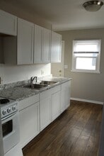 3302 Karl Rd in Columbus, OH - Building Photo - Building Photo