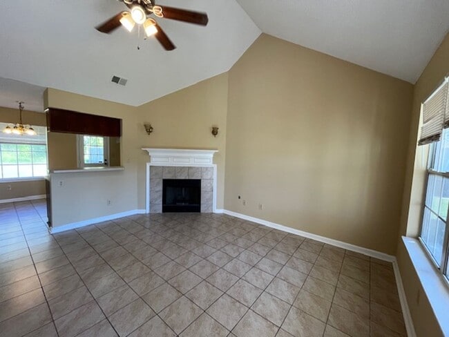 3040 Caitlynn Circle N in Horn Lake, MS - Building Photo - Building Photo