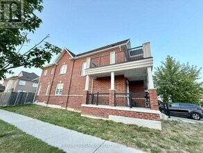 235 John Davis Gate in Whitchurch-Stouffville, ON - Building Photo - Building Photo