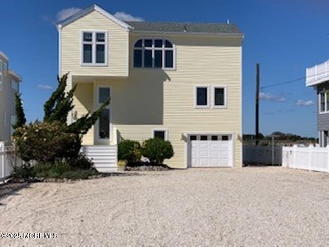 property at 3804 Long Beach Blvd