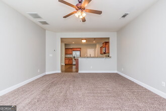 338 Sweet Ashley Way in Loganville, GA - Building Photo - Building Photo