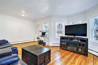 68 Division St in Lincoln, RI - Building Photo - Building Photo