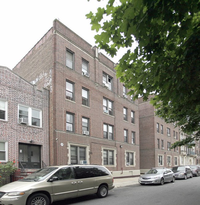 209 E 16th St in Brooklyn, NY - Building Photo - Building Photo