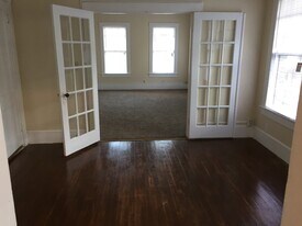 557 Merrick St in Shreveport, LA - Building Photo