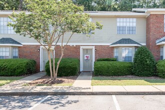 Stone Creek in Tuscaloosa, AL - Building Photo - Building Photo