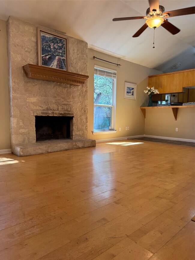 1203 Cuernavaca Dr N in Austin, TX - Building Photo - Building Photo