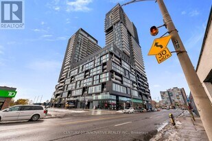 1285 Dupont St in Toronto, ON - Building Photo