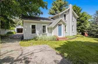 388 Hillsdale St in Hillsdale, MI - Building Photo - Building Photo