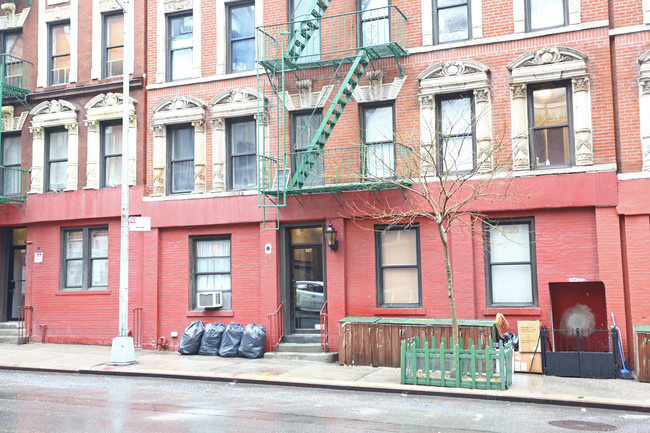 509 E 73rd St in New York, NY - Building Photo - Building Photo