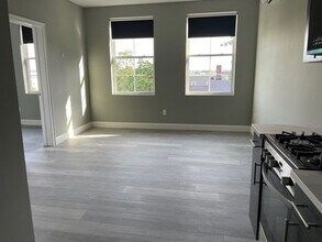 100 Shirley Ave, Unit #407 in Revere, MA - Building Photo - Building Photo