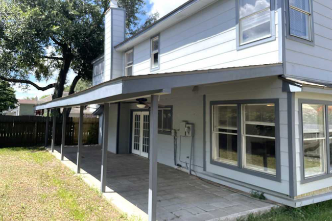 1812 Westmeadow Dr in Houston, TX - Building Photo - Building Photo