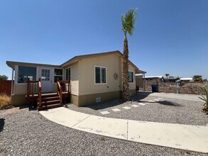 13717 E 52nd St in Yuma, AZ - Building Photo - Building Photo