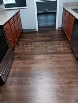 16025 Van Aken Blvd in Shaker Heights, OH - Building Photo