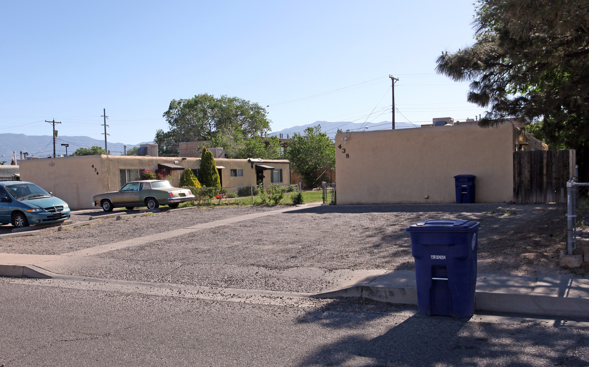 434-438 Kentucky St SE in Albuquerque, NM - Building Photo