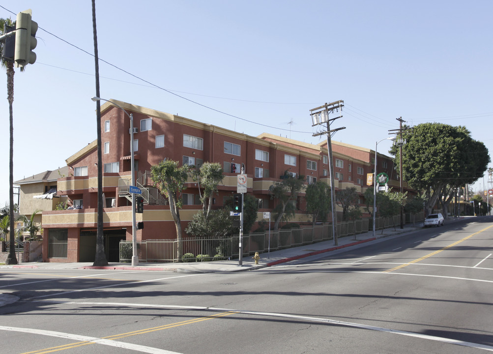 3104-3120 W Temple St in Los Angeles, CA - Building Photo