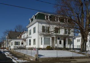 389 Main St in Brockton, MA - Foto de edificio - Building Photo