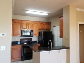2612 Robert Trent Jones Dr in Orlando, FL - Building Photo - Building Photo