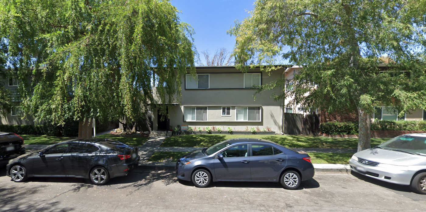 2265 San Anseline Ave in Long Beach, CA - Building Photo