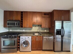 7333 New Hampshire Ave in Takoma Park, MD - Building Photo - Building Photo