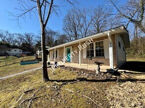 3531 Sleepy Hollow Rd in Chattanooga, TN - Building Photo - Building Photo