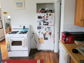 224 Banks St-Unit -2 in Cambridge, MA - Building Photo - Building Photo