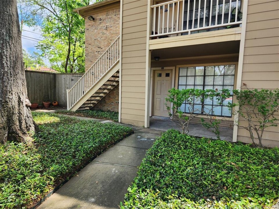 1311 Antoine Dr Photo