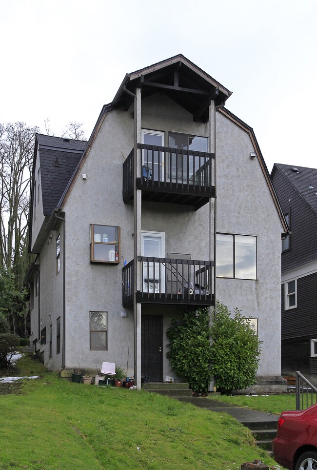 819 15th Ave in Seattle, WA - Foto de edificio - Building Photo
