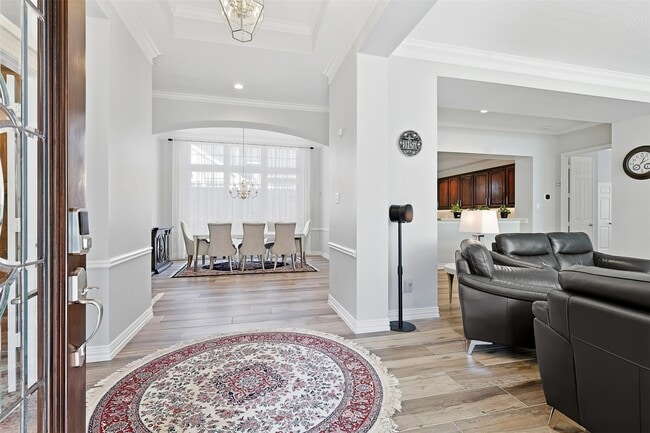 1527 Orchard Park Dr