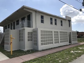 720 NW 22nd Rd in Fort Lauderdale, FL - Building Photo