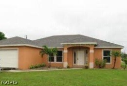 3614 SE Santa Barbara Pl in Cape Coral, FL - Building Photo