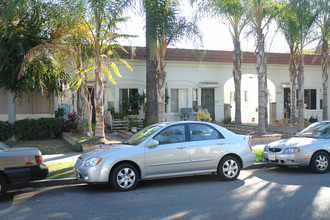 915-921 E Garfield Ave in Glendale, CA - Building Photo - Building Photo