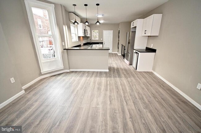 property at 614 N Frazier St