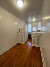 2312 W Wilson Ave, Unit 3 in Chicago, IL - Building Photo - Building Photo