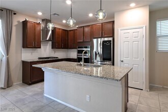 8719 Rio Andir Ave in Las Vegas, NV - Building Photo - Building Photo