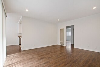 1043 5th St, Unit 03 in Santa Monica, CA - Building Photo - Building Photo