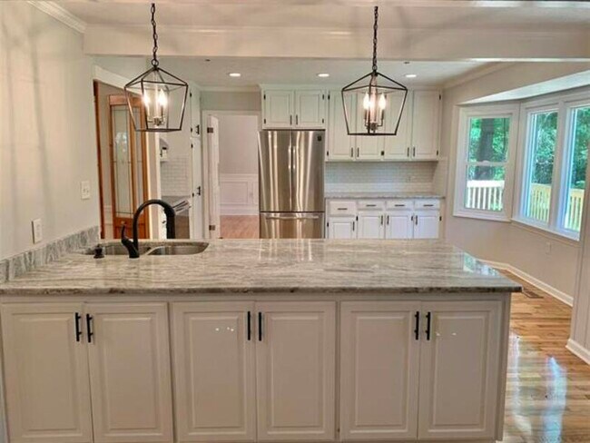 2039 Wildridge Dr in Tallahassee, FL - Building Photo - Building Photo