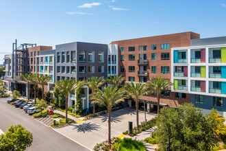 Broadstone Archive in Santa Ana, CA - Foto de edificio - Building Photo