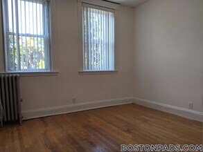 151 Park Dr, Unit 4 in Boston, MA - Building Photo - Building Photo