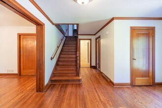 3204 SW Upper Dr in Portland, OR - Building Photo - Building Photo