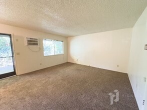 344 W 4th Ave in Chico, CA - Building Photo - Building Photo