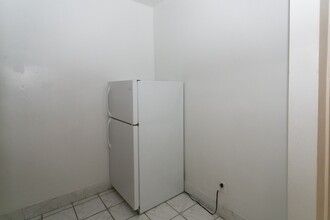 4856 N Damen Ave in Chicago, IL - Building Photo - Building Photo
