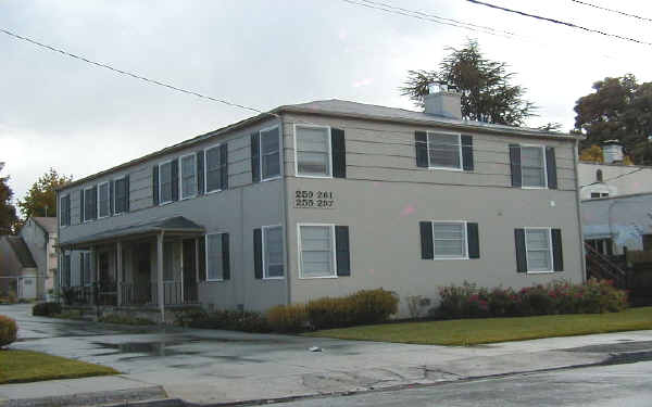 255 Harrison Ave in Redwood City, CA - Foto de edificio - Building Photo