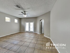 14308 Tanja King Blvd in Orlando, FL - Building Photo - Building Photo