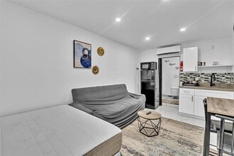 4328 SW 49th Ct, Unit Efficency in Fort Lauderdale, FL - Foto de edificio - Building Photo