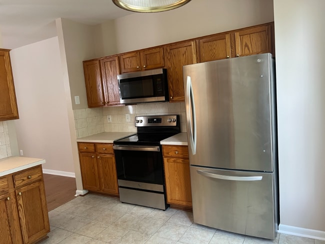 18013 Royal Bonnet Cir in Gaithersburg, MD - Building Photo - Building Photo