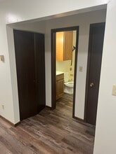 Maple Apartments LLC in Norfolk, NE - Building Photo - Building Photo